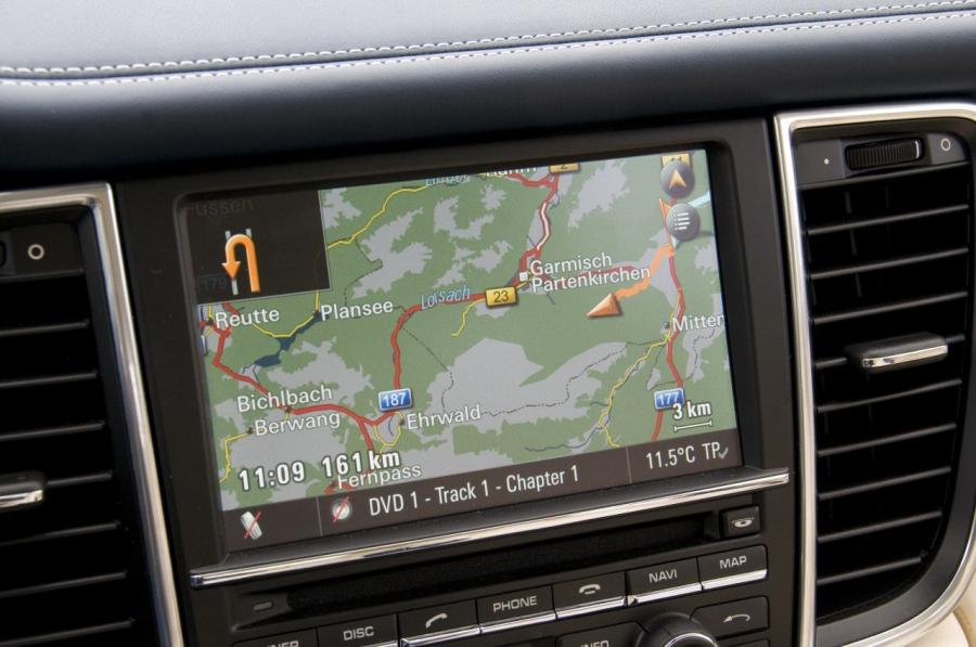  Porsche Panamera 2009 года  (фото 72 из 144)
